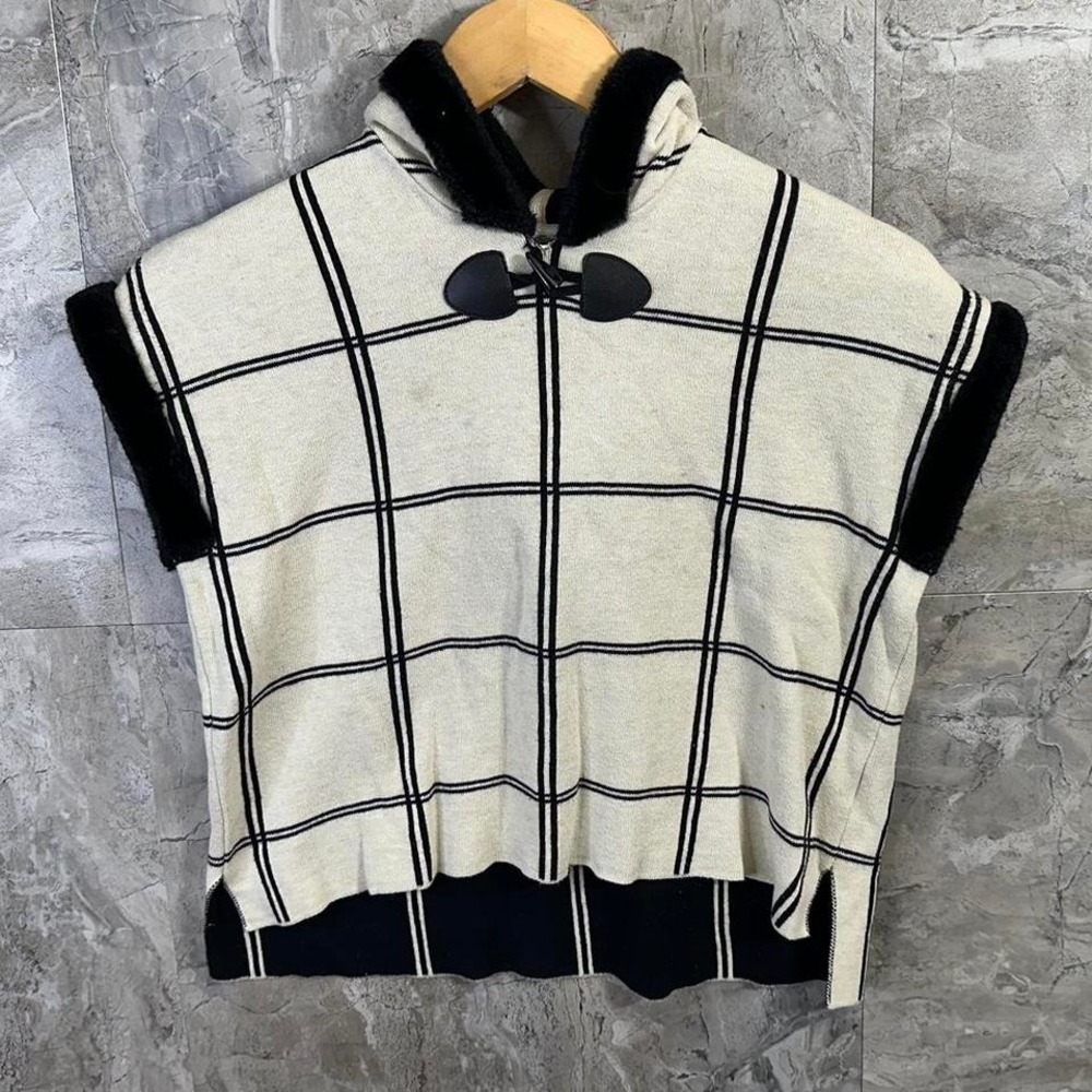 Tahari Black & white faux fur trim‎ poncho sweater with hood Kids Medium 7-8